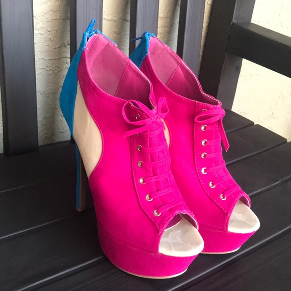 Peep Toe Platforms - Picture 3 of 7